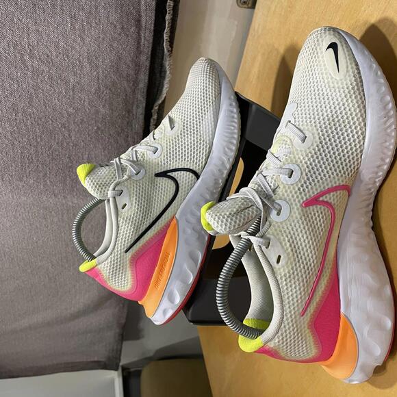 NIKE RENEW RUN - Picture 2 of 6